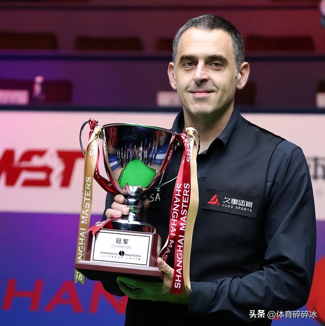 递拉扯对方 递拉扯对方