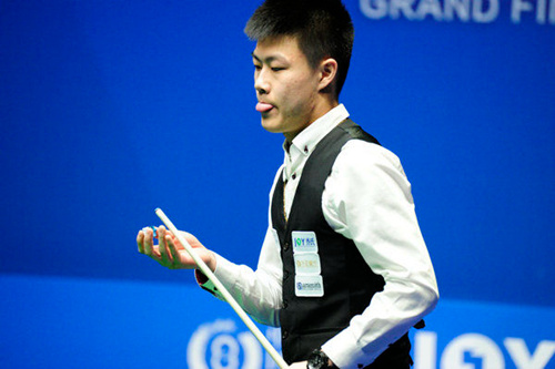 小卡负责关 小卡负责关