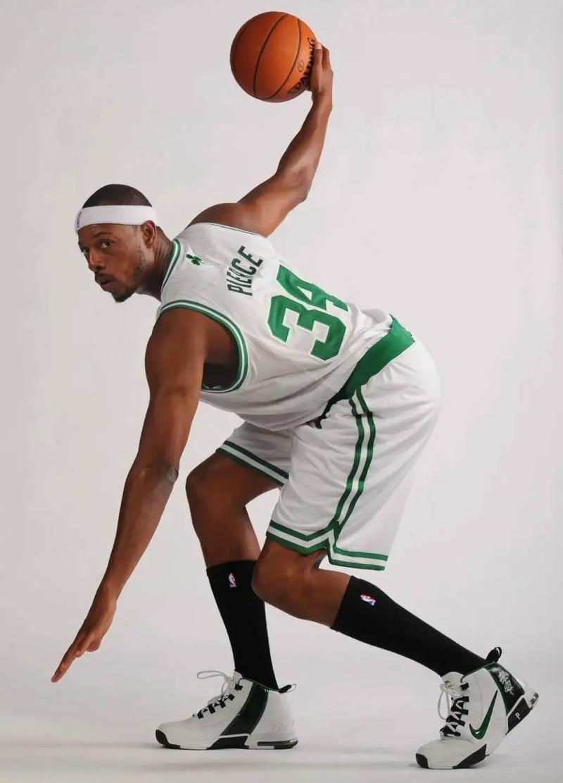 哈登的持球 哈登的持球